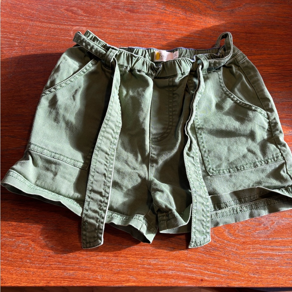 Olive Utility High-Waist Girl’s shorts with Belt. Size 11.